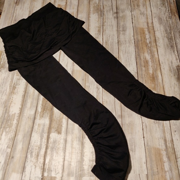 Athleta Pants - Athleta 2 in 1 workout pants
